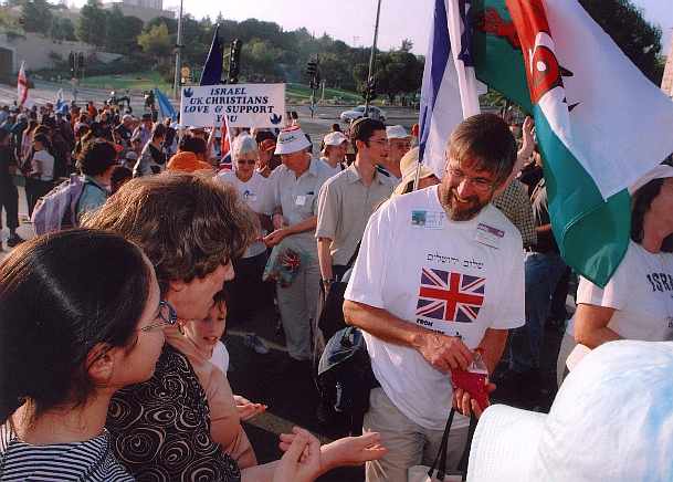 Christians meeting Israelis during the Jerusalem March at Sukkot